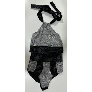 Calcinha Hot Pant e Top em Paetê da Estilista Tereza Cabana by Cris Cabana